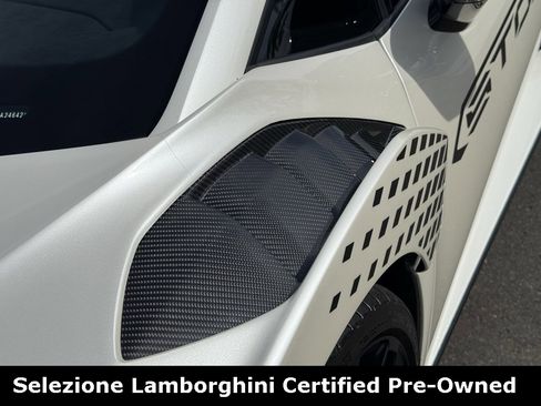 Used 2023 Lamborghini Huracan STO image 13