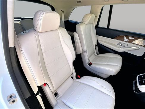 Used 2022 Mercedes-Benz GLS 450 4MATIC image 20
