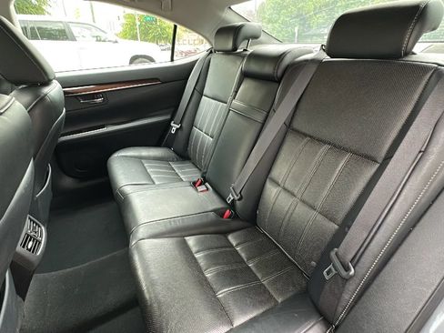 Used 2017 Lexus ES 350 w/ Luxury Package FWD image 25