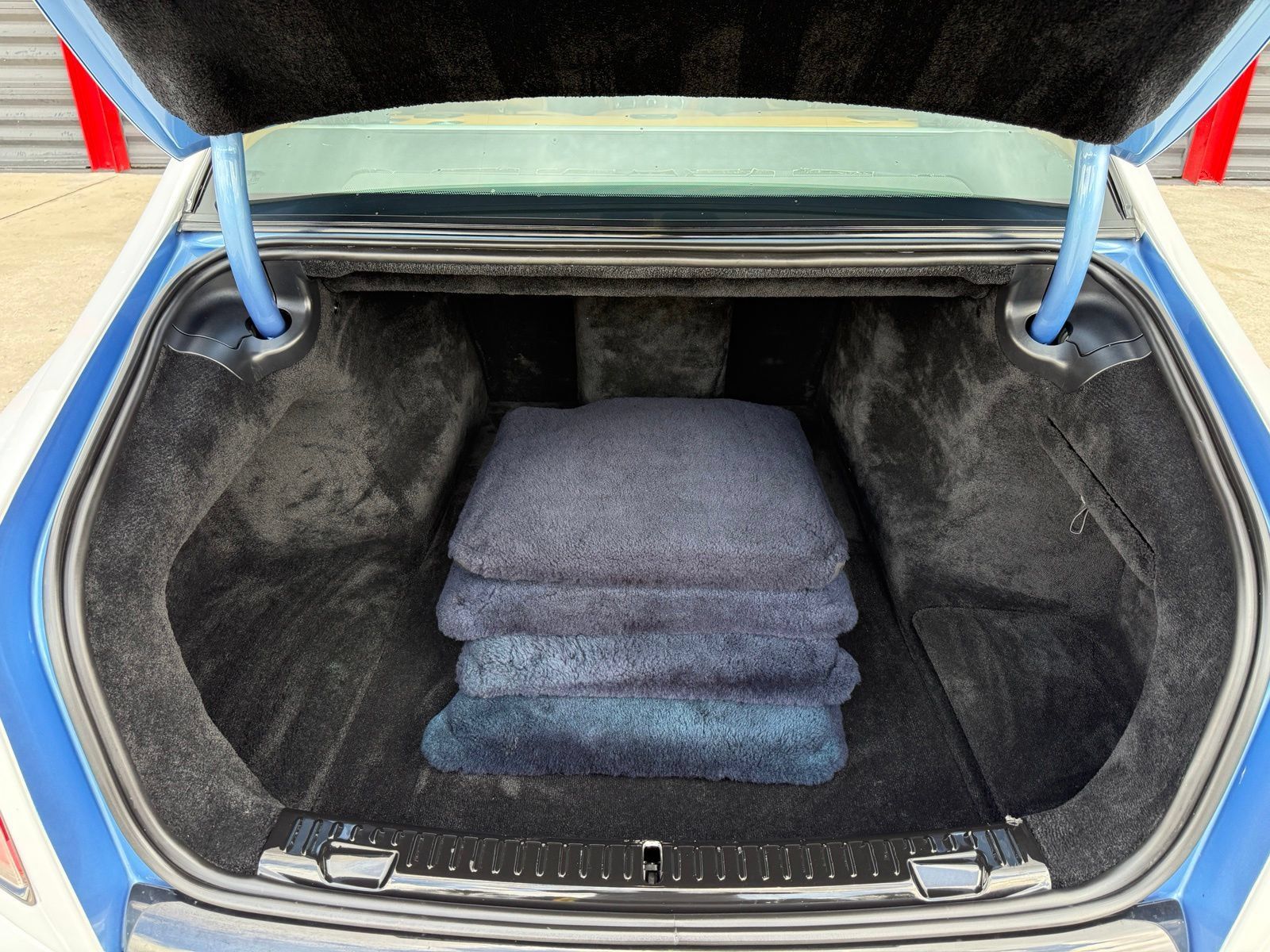 Used 2018 Rolls-Royce Phantom Extended Wheelbase RWD image 39