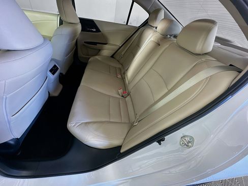 Used 2017 Honda Accord EX-L image 26