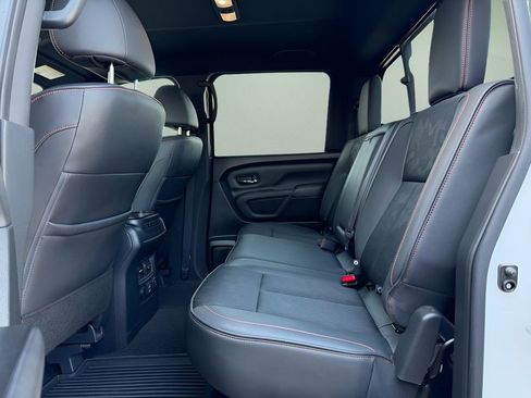 Used 2024 Nissan Titan PRO-4X image 11