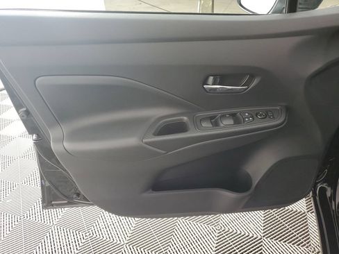 Used 2025 Nissan Versa SV w/ Trunk Package FWD image 26