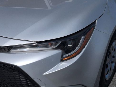 Used 2021 Toyota Corolla LE w/ Carpet Mat Package (TMS) image 8