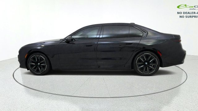 Used 2025 BMW i7 eDrive50 w/ M Sport Package RWD image 6