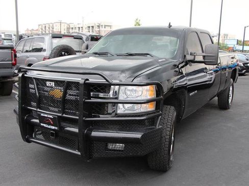 Used 2014 Chevrolet Silverado 3500 LT w/ Interior Plus Package AWD/4WD image 4