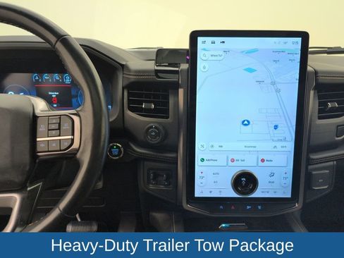 Used 2023 Ford Expedition Platinum image 19