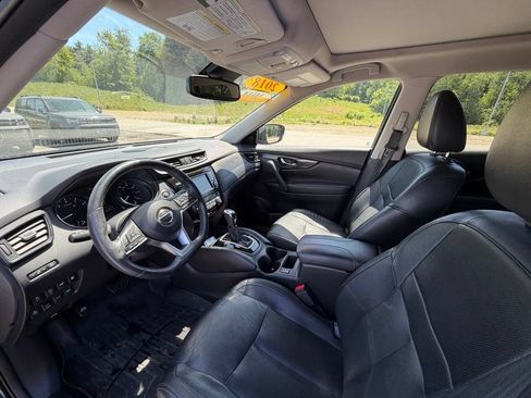 Used 2018 Nissan Rogue SL w/ Premium Package AWD/4WD image 6