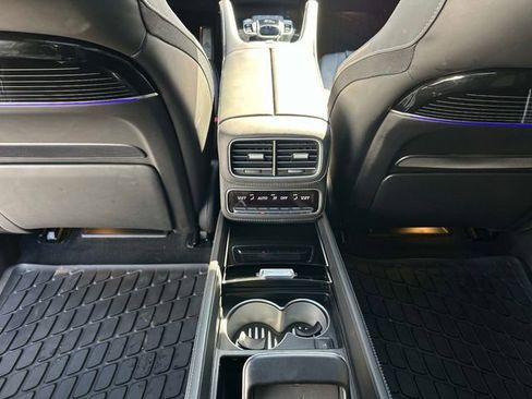 Certified 2025 Mercedes-Benz Maybach GLS 600 4MATIC image 14