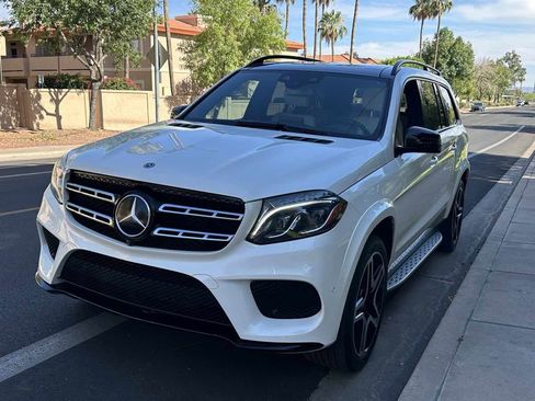 Used 2019 Mercedes-Benz GLS 550 4MATIC image 4