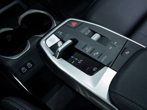 Certified 2025 BMW X1 M35i w/ Premium Package image 18