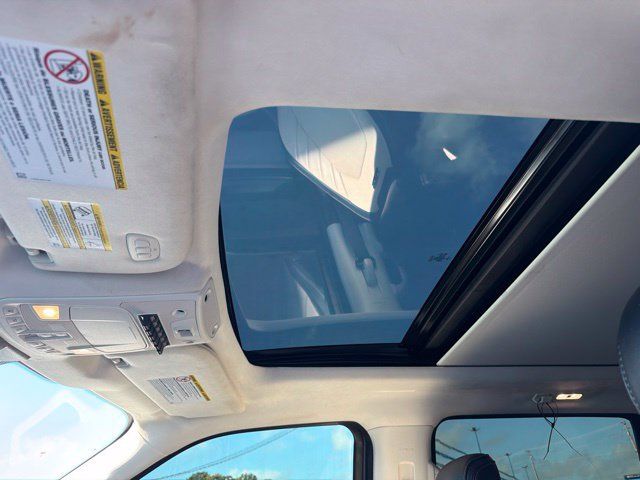 Used 2021 Ford F350 Limited w/ FX4 Off-Road Package AWD/4WD image 10