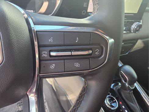 Used 2023 GMC Canyon Denali AWD/4WD image 22