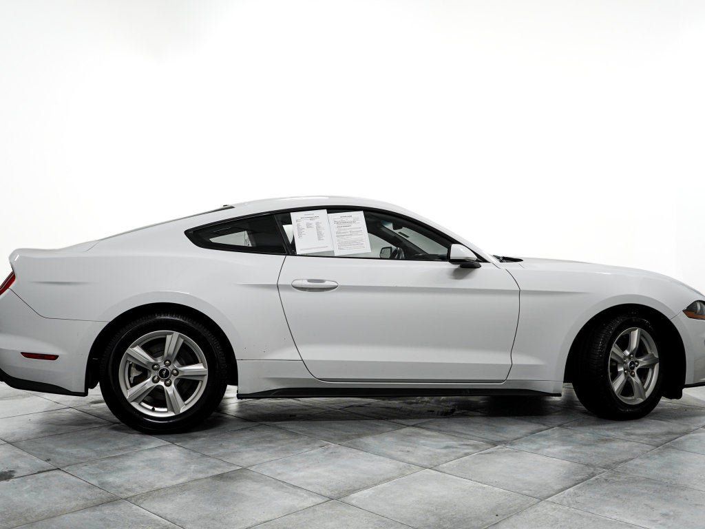 Used 2019 Ford Mustang Coupe RWD image 12
