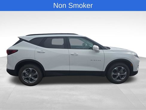 Used 2023 Chevrolet Blazer LT AWD/4WD image 6