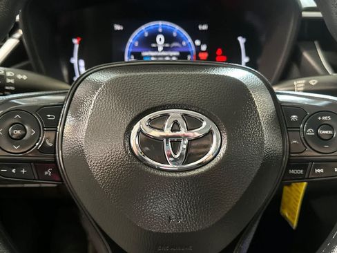 Used 2026 Toyota Corolla LE FWD image 27