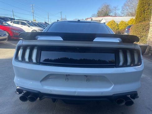 Used 2019 Ford Mustang GT w/ Equipment Group 301A image 4