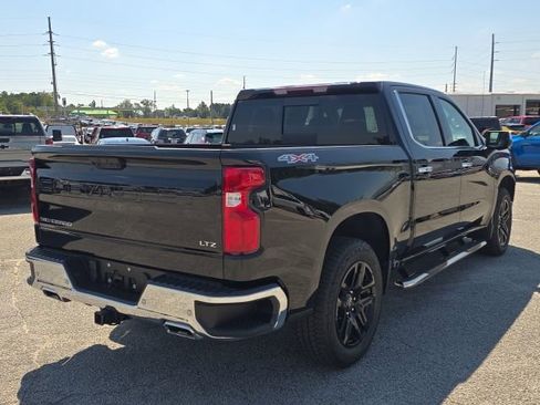Used 2024 Chevrolet Silverado 1500 LTZ w/ LTZ Premium Package image 5
