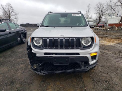 Used 2019 Jeep Renegade Latitude w/ Cold Weather Group image 2