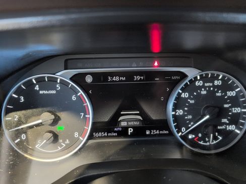 Used 2021 Nissan Rogue SV w/ Premium Package image 16