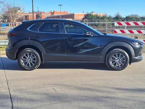 Used 2025 MAZDA CX-30 AWD 2.5 S image 2