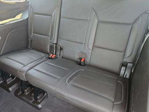 Used 2021 GMC Yukon Denali w/ Denali Premium Package AWD/4WD image 30