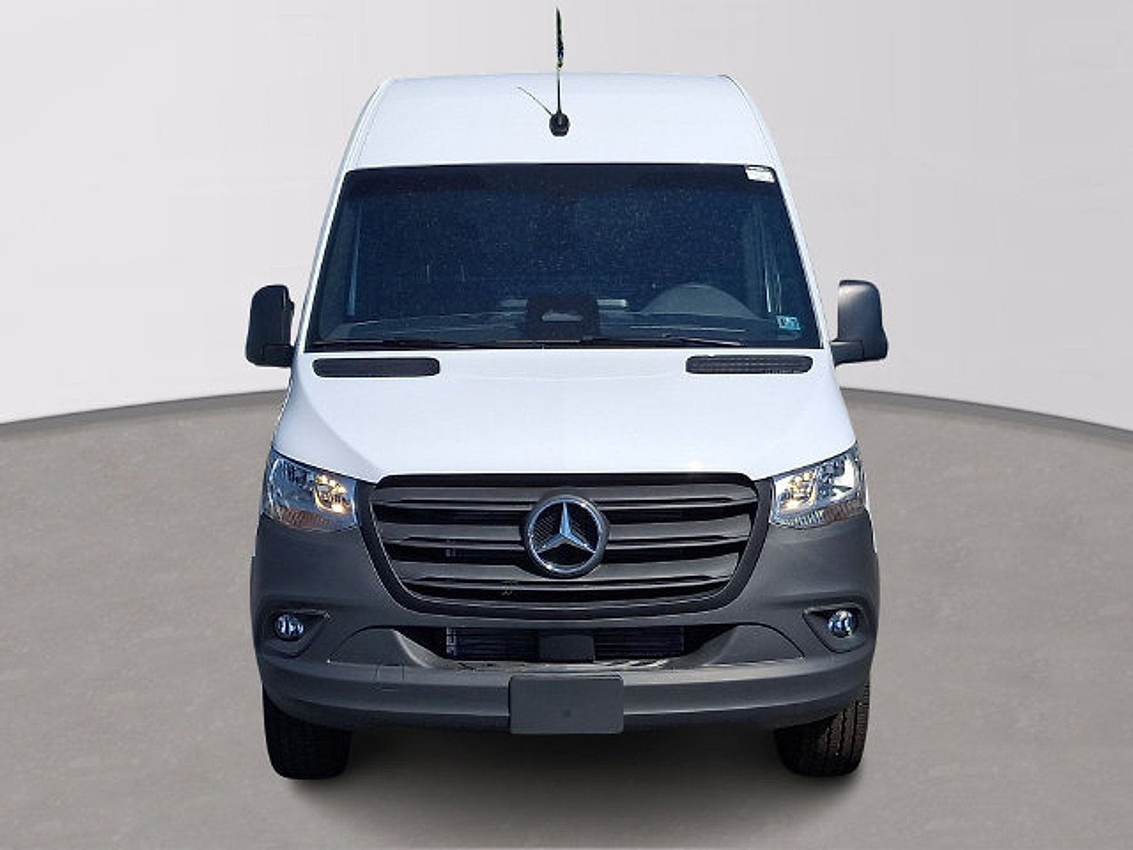 Used 2026 Mercedes-Benz Sprinter 2500 image 2