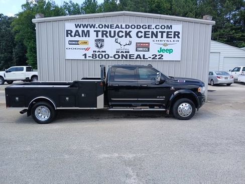 Used 2021 RAM 4500 4x4 Crew Cab DRW image 2