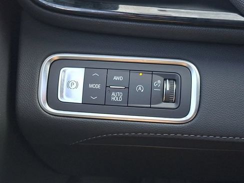 Used 2026 Buick Enclave Preferred AWD/4WD image 25