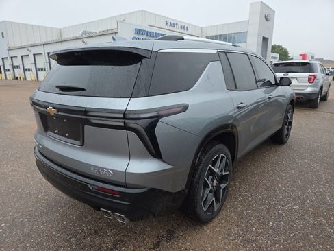 Used 2026 Chevrolet Traverse High Country AWD/4WD image 5