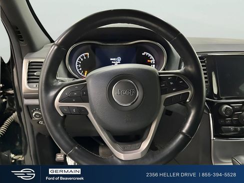 Used 2022 Jeep Grand Cherokee Laredo X AWD/4WD image 11
