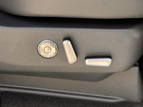 New 2025 Lincoln Navigator Black Label image 40