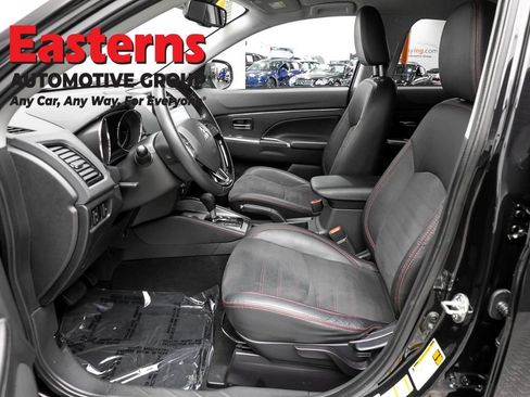 Used 2023 Mitsubishi Outlander Sport SE AWD/4WD image 14