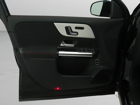 Certified 2026 Mercedes-Benz GLA 250 image 17