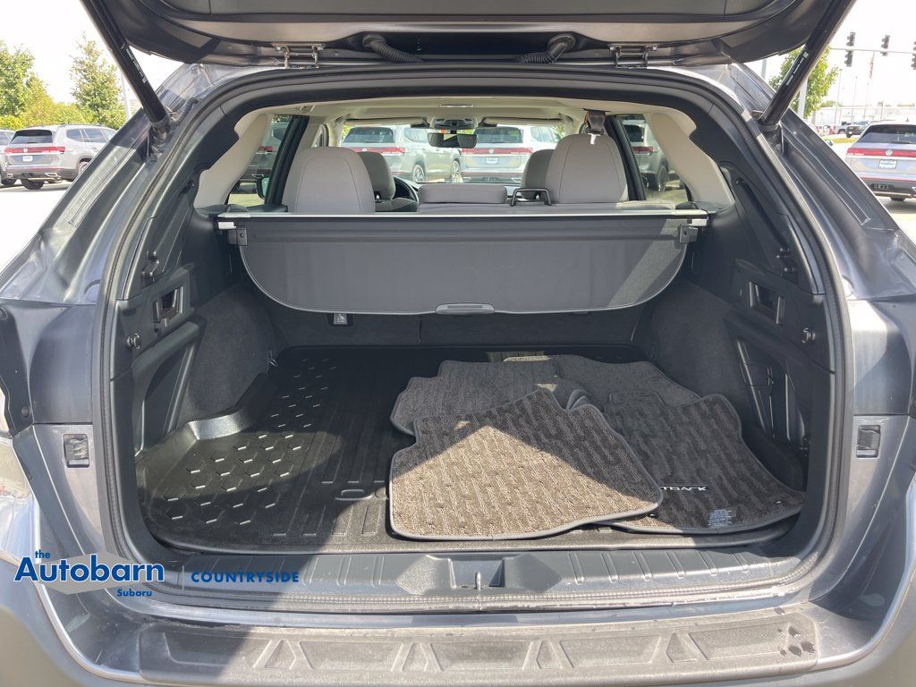 Used 2025 Subaru Outback Premium AWD/4WD image 24