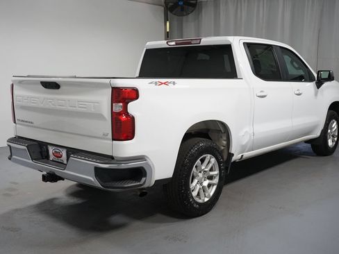Used 2023 Chevrolet Silverado 1500 LT AWD/4WD image 8