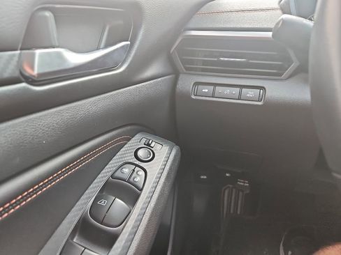 Used 2020 Nissan Altima 2.5 SR w/ Premium Package FWD image 21