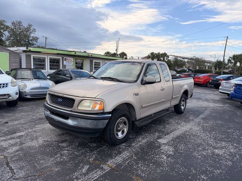 Used 1997 Ford F150 XLT RWD image 7