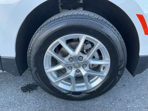 Certified 2024 Chevrolet Equinox LT w/ LPO, Floor Liner Package image 9