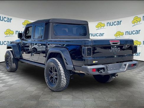 Used 2022 Jeep Gladiator Sport AWD/4WD image 4
