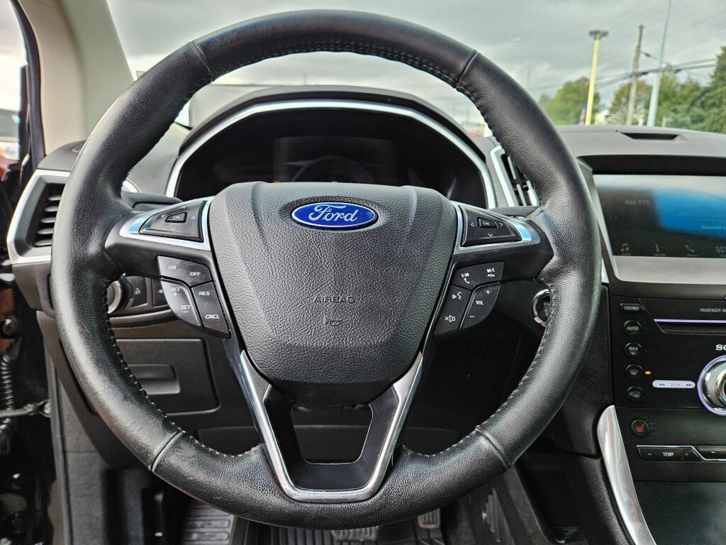 Used 2017 Ford Edge Titanium AWD/4WD image 20