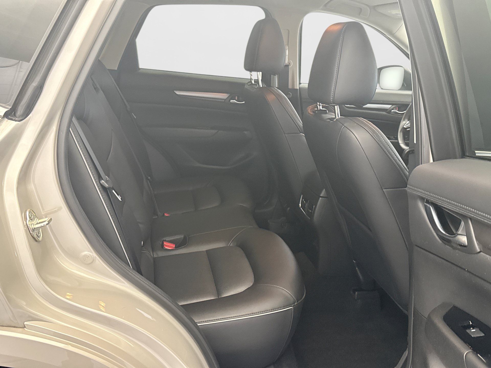 Used 2025 MAZDA CX-5 AWD 2.5 S w/ Select Package image 17