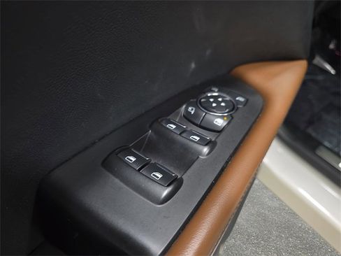 Used 2022 Lincoln Nautilus Reserve w/ Equipment Group 201A image 25