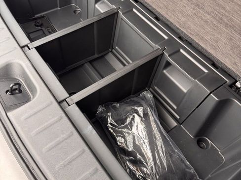 Used 2024 Nissan Pathfinder Platinum w/ Cargo Package image 17