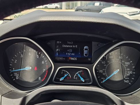 Used 2017 Ford Focus SEL w/ Cold Weather Package FWD image 16