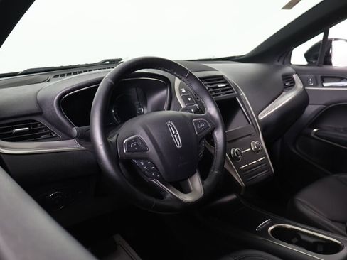 Used 2017 Lincoln MKC Premiere image 10