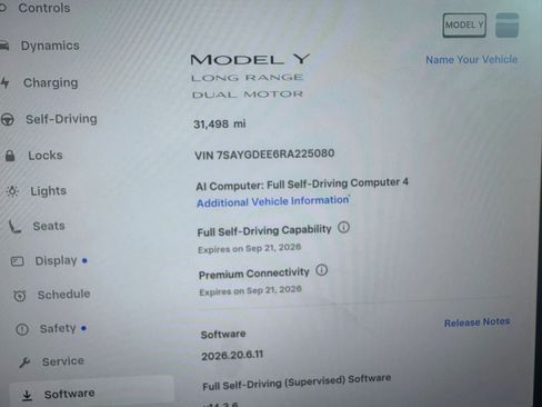 Used 2024 Tesla Model Y Long Range AWD/4WD image 17