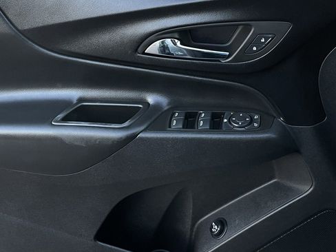 Used 2024 Chevrolet Equinox LT image 20