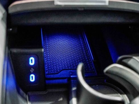 Used 2023 Mercedes-Benz EQS 580 4MATIC Sedan image 24