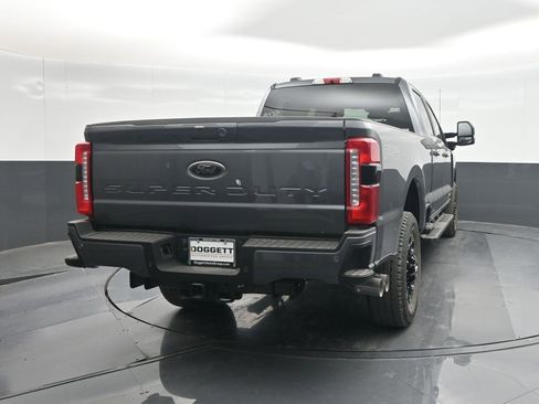 New 2026 Ford F250 Lariat w/ Black Appearance Package image 26